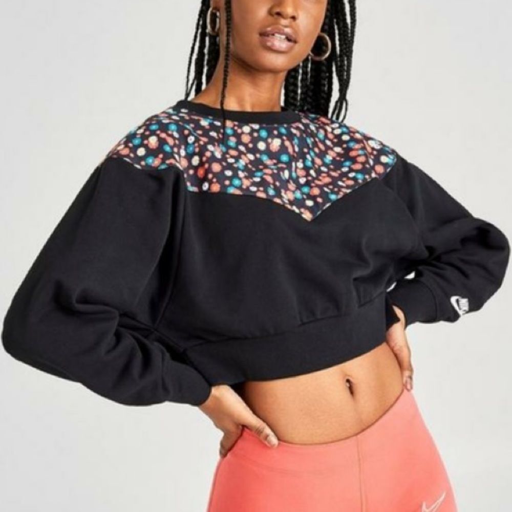 NIKE heritage cropped fleece top